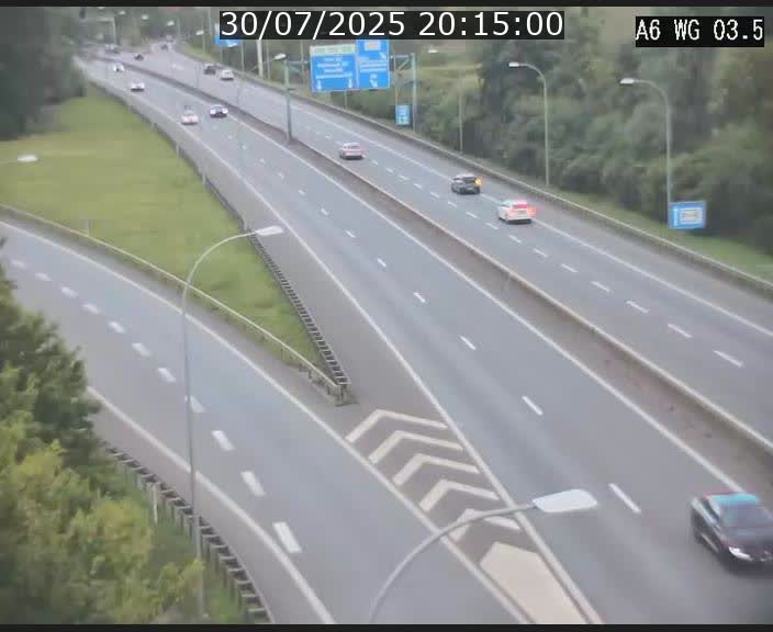Traffic live webcam Luxembourg - Croix de Cessange - A6 - BK 3.5 - direction France/Allemagne