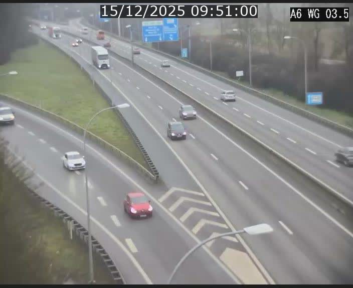 <h2>Traffic live webcam Luxembourg - Croix de Cessange - A6 - BK 3.5 - direction France/Allemagne</h2>