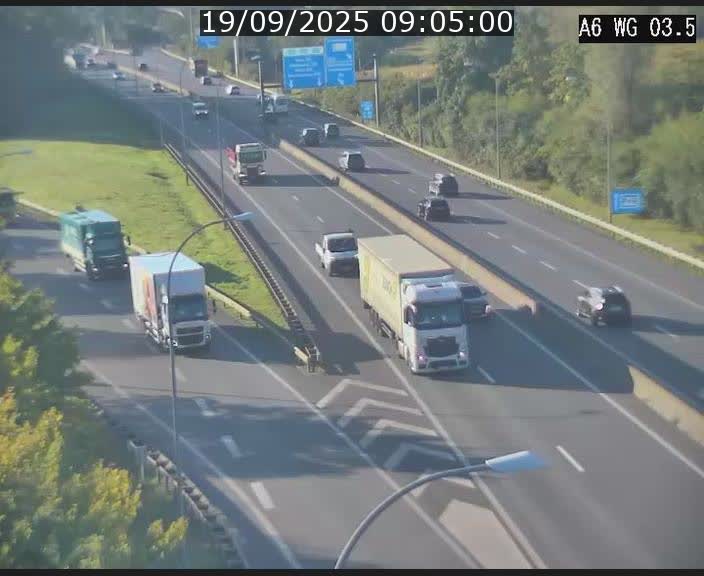 <h2>Traffic live webcam Luxembourg - Croix de Cessange - A6 - BK 3.5 - direction France/Allemagne</h2>