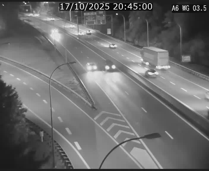 <h2>Traffic live webcam Luxembourg - Croix de Cessange - A6 - BK 3.5 - direction France/Allemagne</h2>