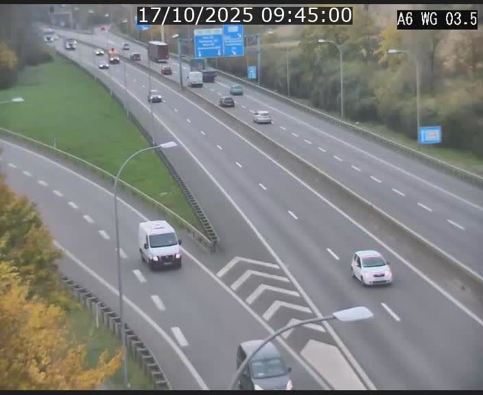 <h2>Traffic live webcam Luxembourg - Croix de Cessange - A6 - BK 3.5 - direction France/Allemagne</h2>