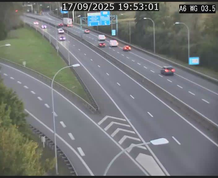 <h2>Traffic live webcam Luxembourg - Croix de Cessange - A6 - BK 3.5 - direction France/Allemagne</h2>