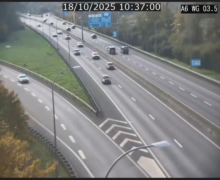 <h2>Traffic live webcam Luxembourg - Croix de Cessange - A6 - BK 3.5 - direction France/Allemagne</h2>