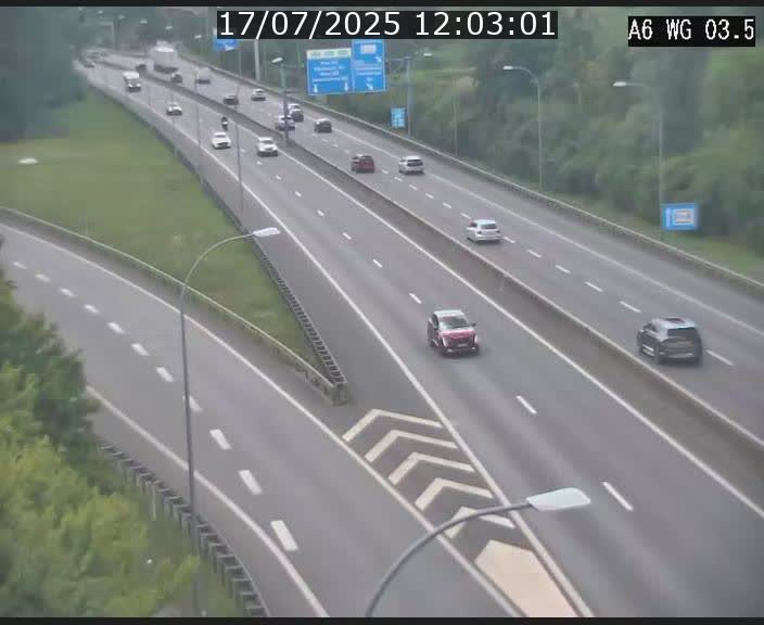 Traffic live webcam Luxembourg - Croix de Cessange - A6 - BK 3.5 - direction France/Allemagne