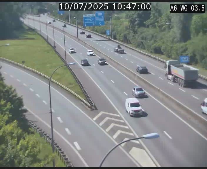 Traffic live webcam Luxembourg - Croix de Cessange - A6 - BK 3.5 - direction France/Allemagne