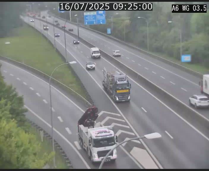 Traffic live webcam Luxembourg - Croix de Cessange - A6 - BK 3.5 - direction France/Allemagne