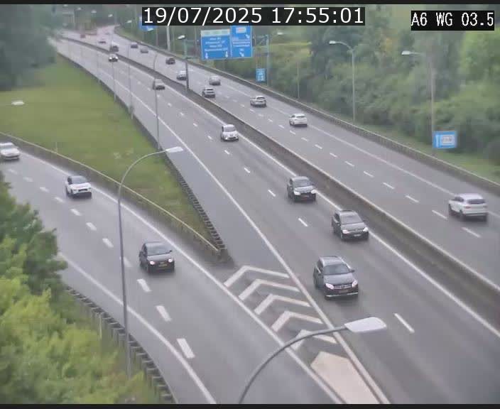 Traffic live webcam Luxembourg - Croix de Cessange - A6 - BK 3.5 - direction France/Allemagne