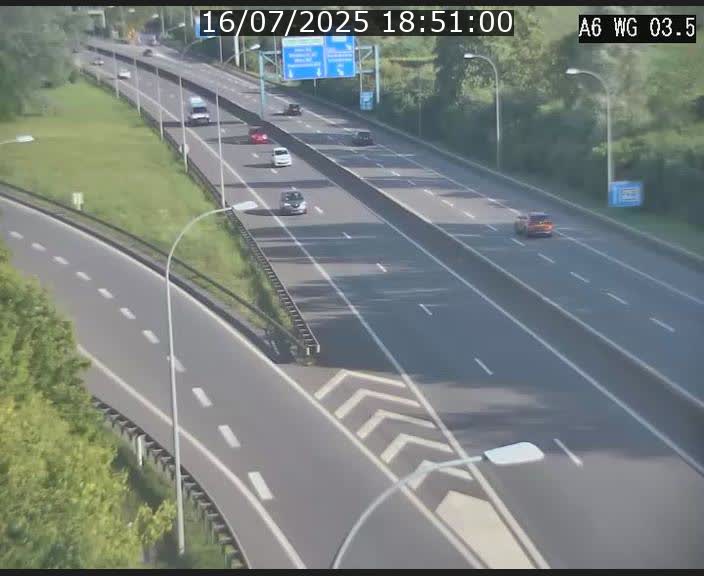 Traffic live webcam Luxembourg - Croix de Cessange - A6 - BK 3.5 - direction France/Allemagne