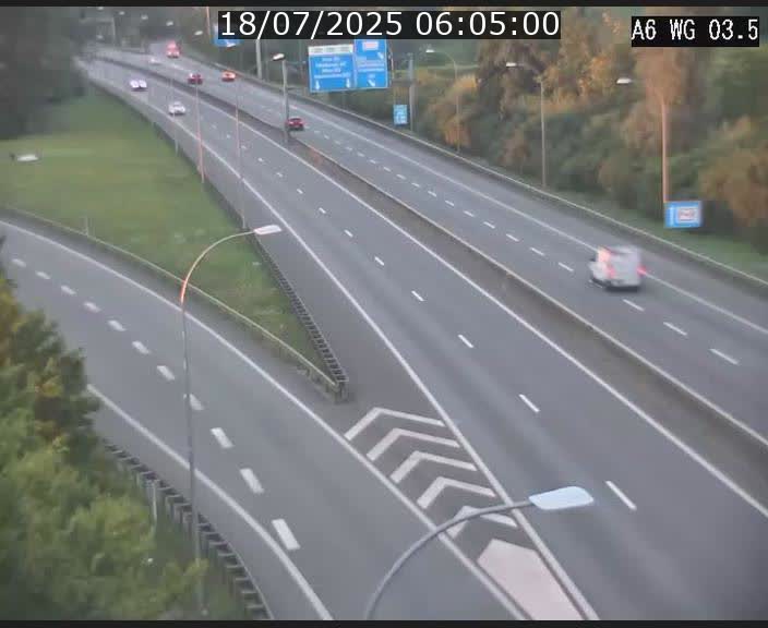 Traffic live webcam Luxembourg - Croix de Cessange - A6 - BK 3.5 - direction France/Allemagne
