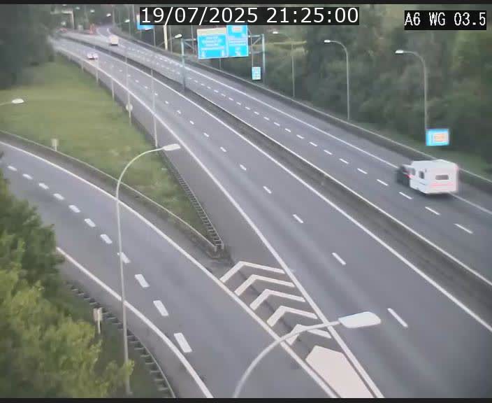 Traffic live webcam Luxembourg - Croix de Cessange - A6 - BK 3.5 - direction France/Allemagne