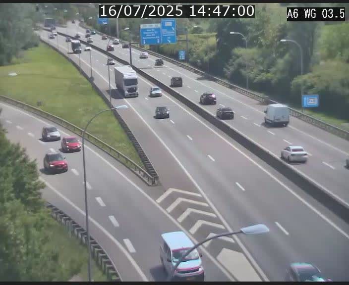 Traffic live webcam Luxembourg - Croix de Cessange - A6 - BK 3.5 - direction France/Allemagne