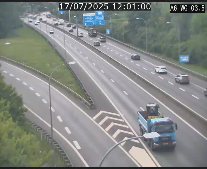 Traffic live webcam Luxembourg - Croix de Cessange - A6 - BK 3.5 - direction France/Allemagne