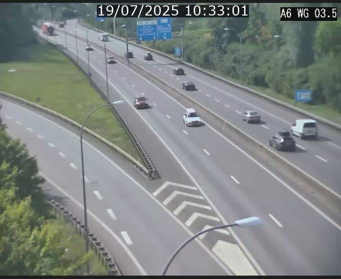 Traffic live webcam Luxembourg - Croix de Cessange - A6 - BK 3.5 - direction France/Allemagne