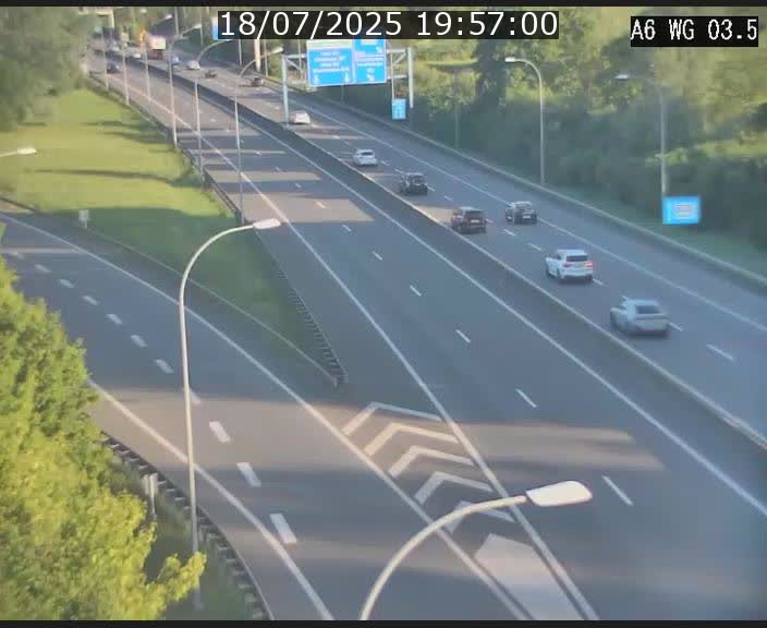 Traffic live webcam Luxembourg - Croix de Cessange - A6 - BK 3.5 - direction France/Allemagne