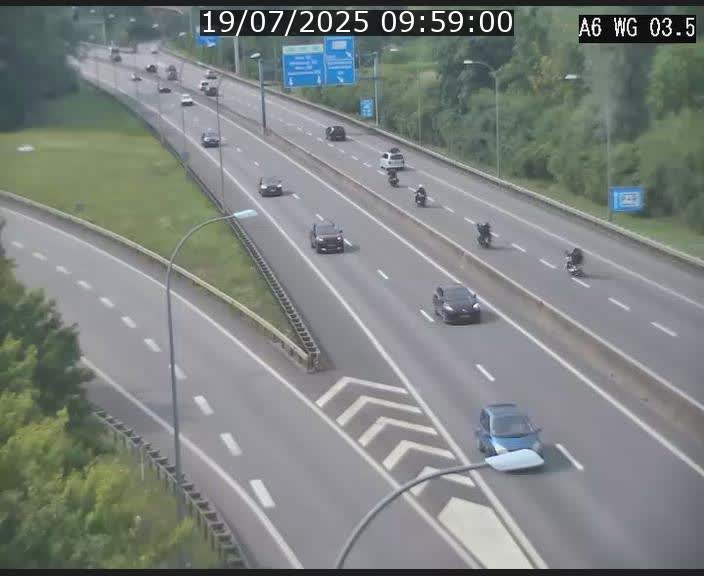 Traffic live webcam Luxembourg - Croix de Cessange - A6 - BK 3.5 - direction France/Allemagne