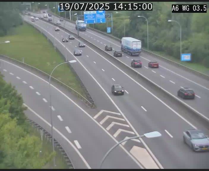 Traffic live webcam Luxembourg - Croix de Cessange - A6 - BK 3.5 - direction France/Allemagne