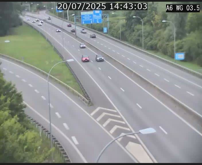 Traffic live webcam Luxembourg - Croix de Cessange - A6 - BK 3.5 - direction France/Allemagne