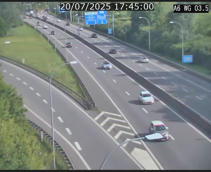 Traffic live webcam Luxembourg - Croix de Cessange - A6 - BK 3.5 - direction France/Allemagne
