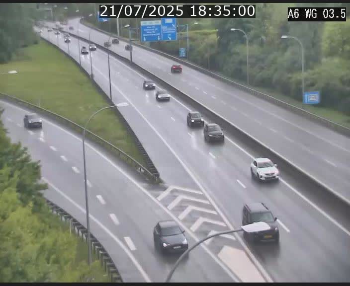 Traffic live webcam Luxembourg - Croix de Cessange - A6 - BK 3.5 - direction France/Allemagne