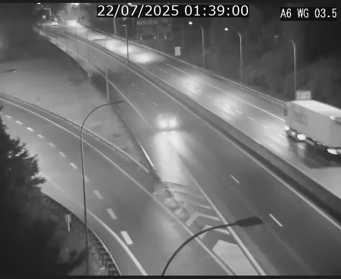 Traffic live webcam Luxembourg - Croix de Cessange - A6 - BK 3.5 - direction France/Allemagne
