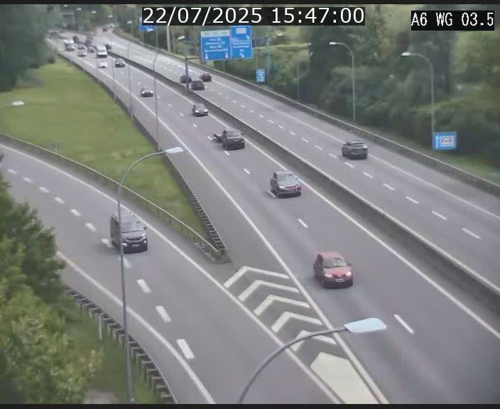 Traffic live webcam Luxembourg - Croix de Cessange - A6 - BK 3.5 - direction France/Allemagne