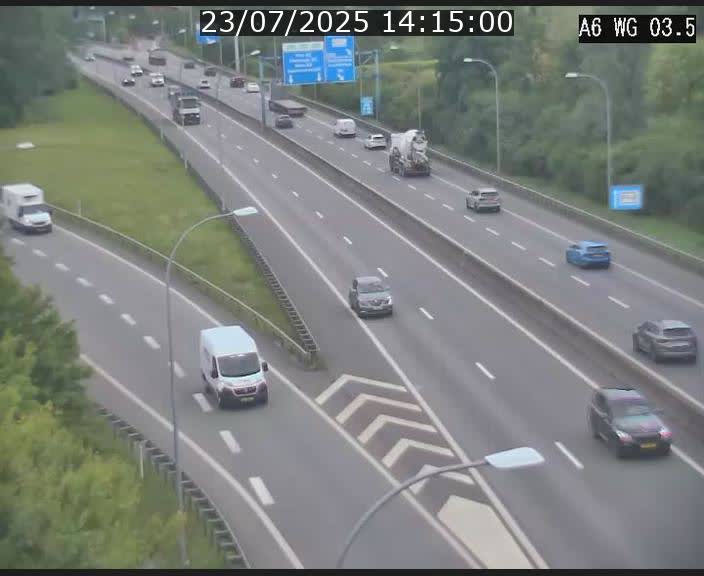 Traffic live webcam Luxembourg - Croix de Cessange - A6 - BK 3.5 - direction France/Allemagne