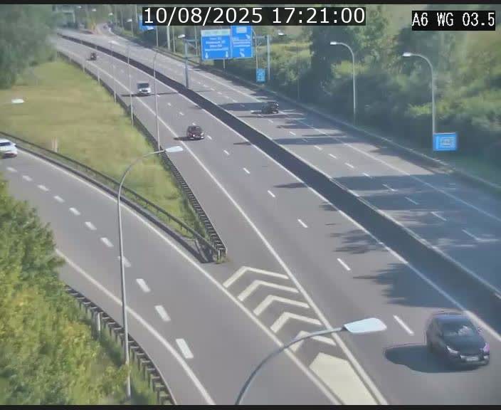 Traffic live webcam Luxembourg - Croix de Cessange - A6 - BK 3.5 - direction France/Allemagne