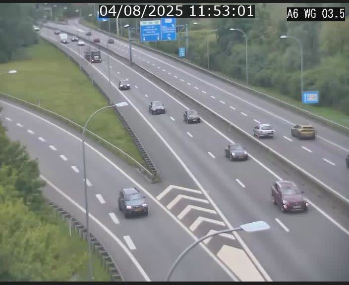 Traffic live webcam Luxembourg - Croix de Cessange - A6 - BK 3.5 - direction France/Allemagne