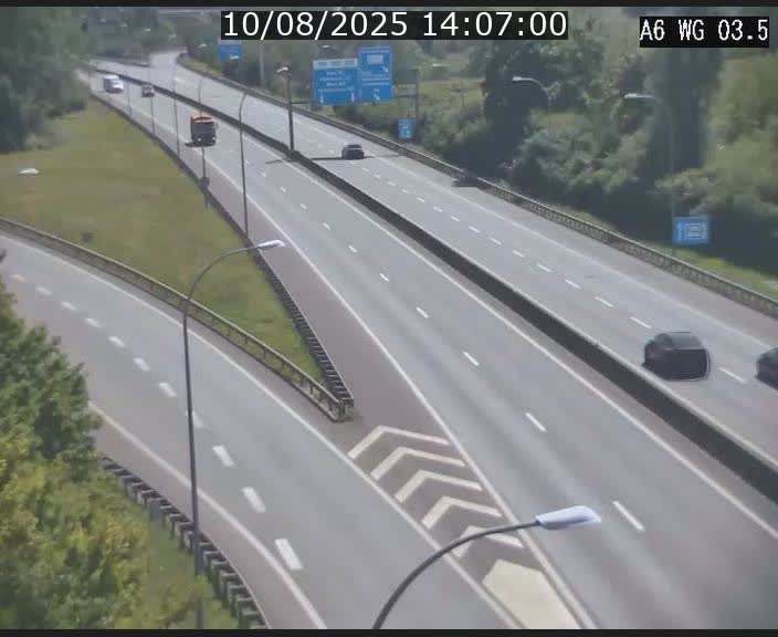 Traffic live webcam Luxembourg - Croix de Cessange - A6 - BK 3.5 - direction France/Allemagne