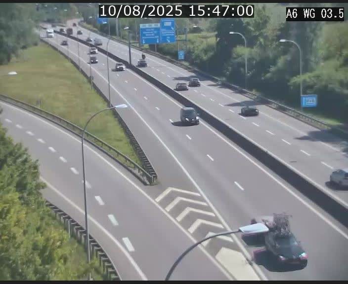 Traffic live webcam Luxembourg - Croix de Cessange - A6 - BK 3.5 - direction France/Allemagne