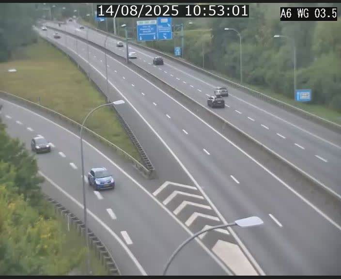 Traffic live webcam Luxembourg - Croix de Cessange - A6 - BK 3.5 - direction France/Allemagne