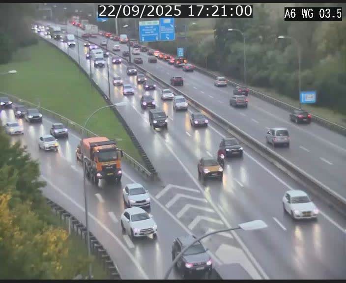 Traffic live webcam Luxembourg - Croix de Cessange - A6 - BK 3.5 - direction France/Allemagne
