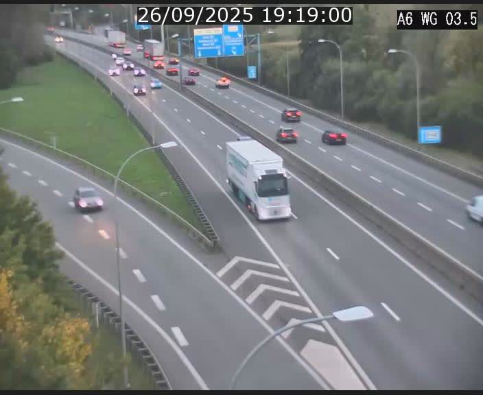 Traffic live webcam Luxembourg - Croix de Cessange - A6 - BK 3.5 - direction France/Allemagne