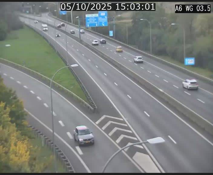 Traffic live webcam Luxembourg - Croix de Cessange - A6 - BK 3.5 - direction France/Allemagne