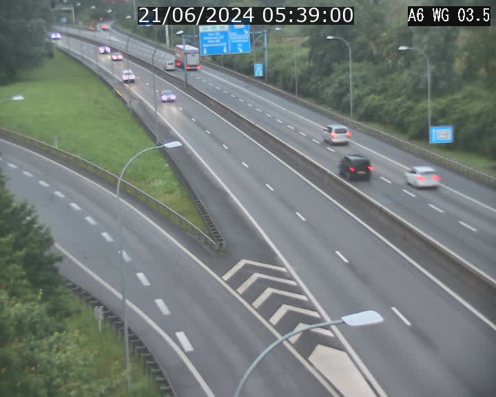 <h2>Traffic live webcam Luxembourg - Croix de Cessange - A6 - BK 3.5 - direction France/Allemagne</h2>