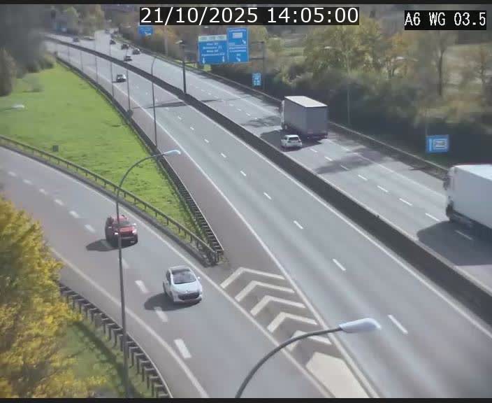 <h2>Traffic live webcam Luxembourg - Croix de Cessange - A6 - BK 3.5 - direction France/Allemagne</h2>