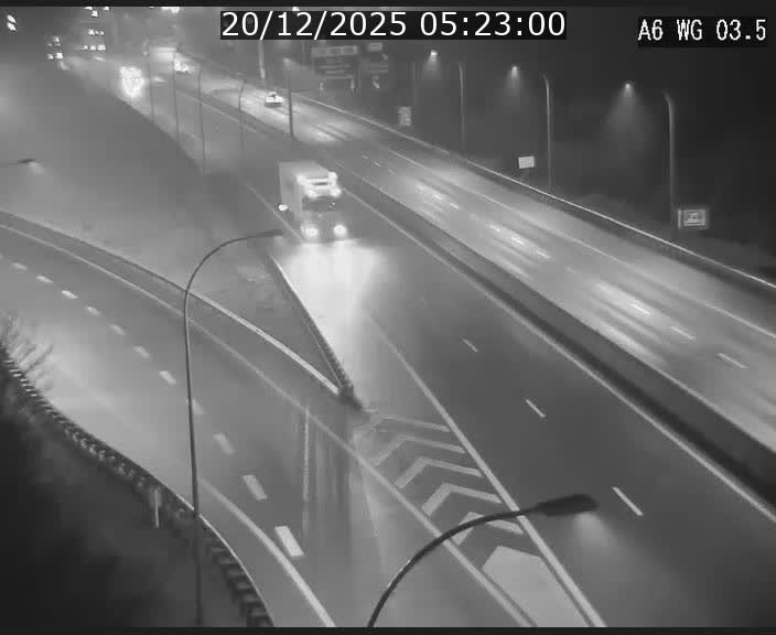 <h2>Traffic live webcam Luxembourg - Croix de Cessange - A6 - BK 3.5 - direction France/Allemagne</h2>