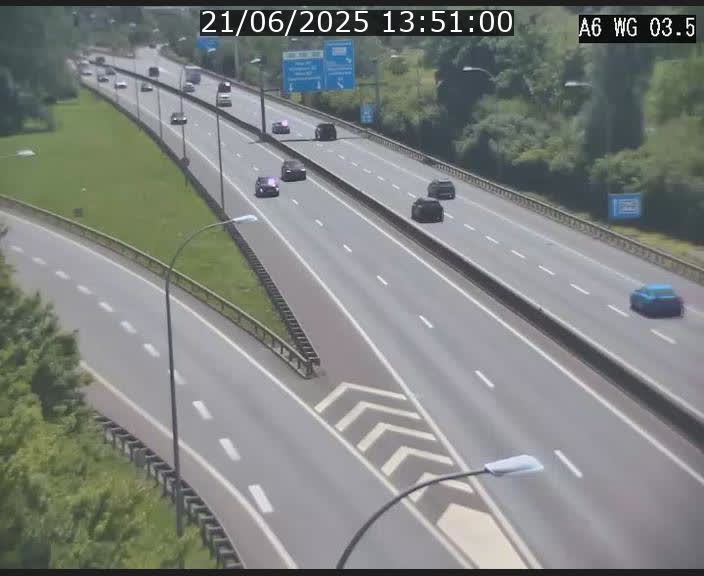 <h2>Traffic live webcam Luxembourg - Croix de Cessange - A6 - BK 3.5 - direction France/Allemagne</h2>