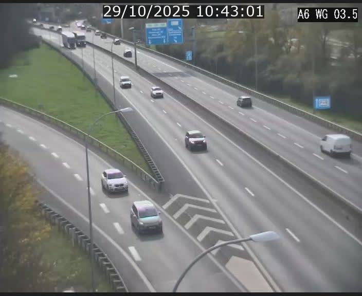 <h2>Traffic live webcam Luxembourg - Croix de Cessange - A6 - BK 3.5 - direction France/Allemagne</h2>