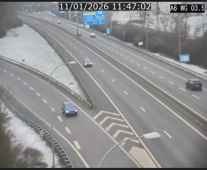 <h2>Traffic live webcam Luxembourg - Croix de Cessange - A6 - BK 3.5 - direction France/Allemagne</h2>