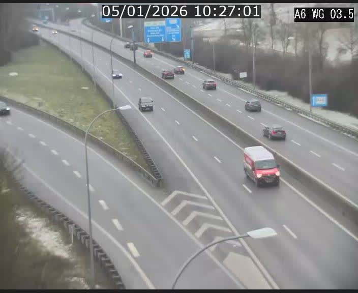 <h2>Traffic live webcam Luxembourg - Croix de Cessange - A6 - BK 3.5 - direction France/Allemagne</h2>
