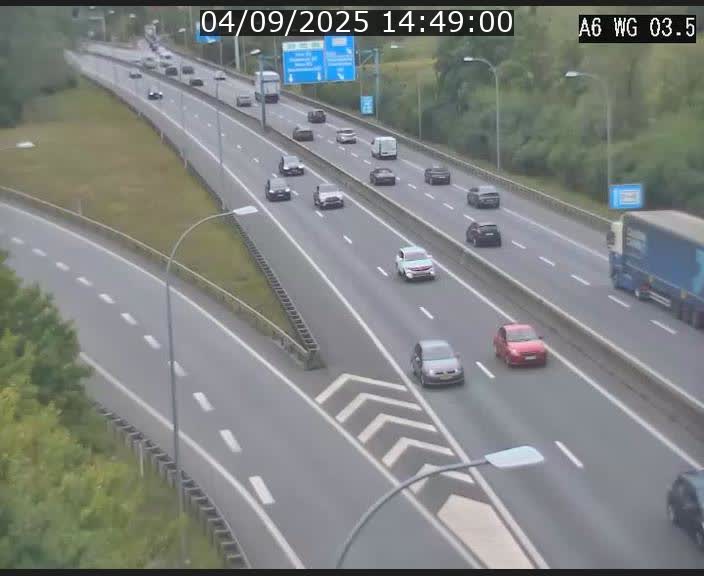 <h2>Traffic live webcam Luxembourg - Croix de Cessange - A6 - BK 3.5 - direction France/Allemagne</h2>