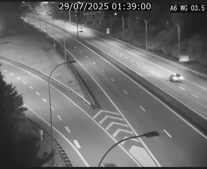 <h2>Traffic live webcam Luxembourg - Croix de Cessange - A6 - BK 3.5 - direction France/Allemagne</h2>