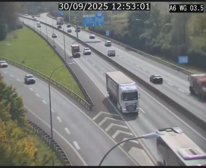 <h2>Traffic live webcam Luxembourg - Croix de Cessange - A6 - BK 3.5 - direction France/Allemagne</h2>