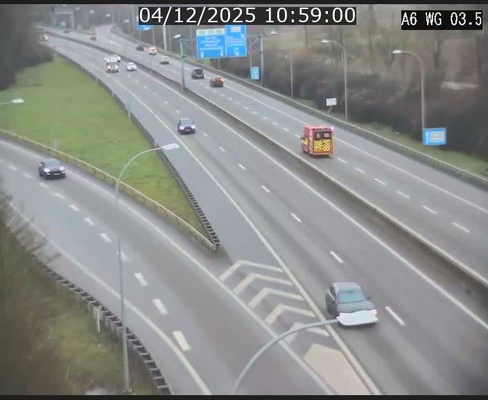 <h2>Traffic live webcam Luxembourg - Croix de Cessange - A6 - BK 3.5 - direction France/Allemagne</h2>