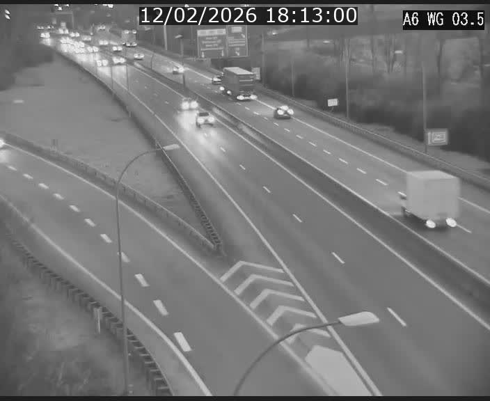 <h2>Traffic live webcam Luxembourg - Croix de Cessange - A6 - BK 3.5 - direction France/Allemagne</h2>