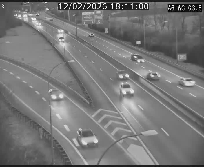 <h2>Traffic live webcam Luxembourg - Croix de Cessange - A6 - BK 3.5 - direction France/Allemagne</h2>