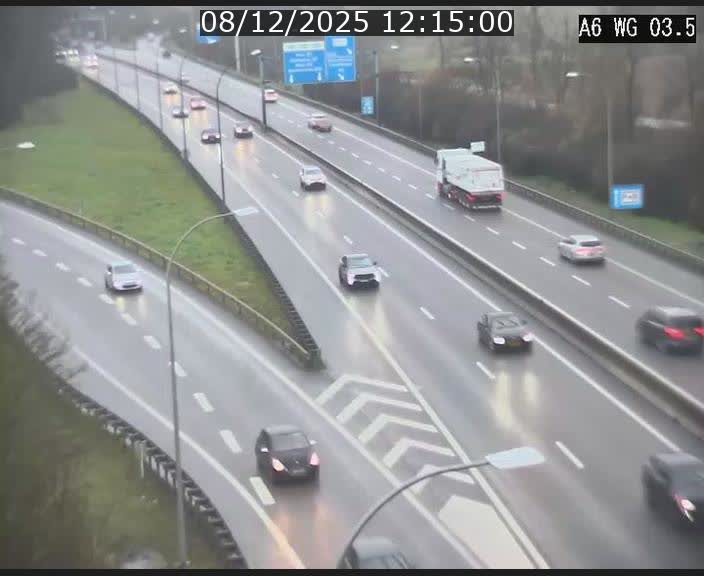 <h2>Traffic live webcam Luxembourg - Croix de Cessange - A6 - BK 3.5 - direction France/Allemagne</h2>