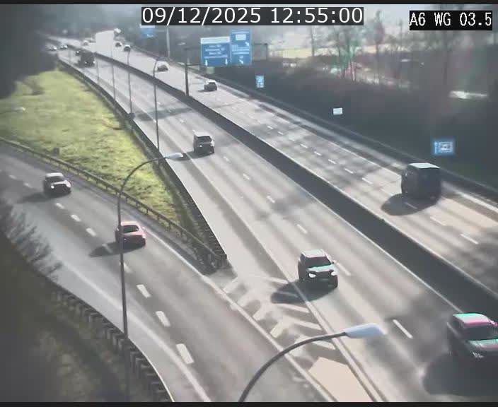 <h2>Traffic live webcam Luxembourg - Croix de Cessange - A6 - BK 3.5 - direction France/Allemagne</h2>