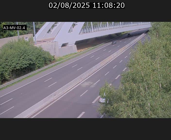 <h2>Webcam autoroute de la France (A3) au Luxembourg à Fentange, à proximité de la Croix de Gasperich. Vue orientée vers la Cloche d'Or</h2>